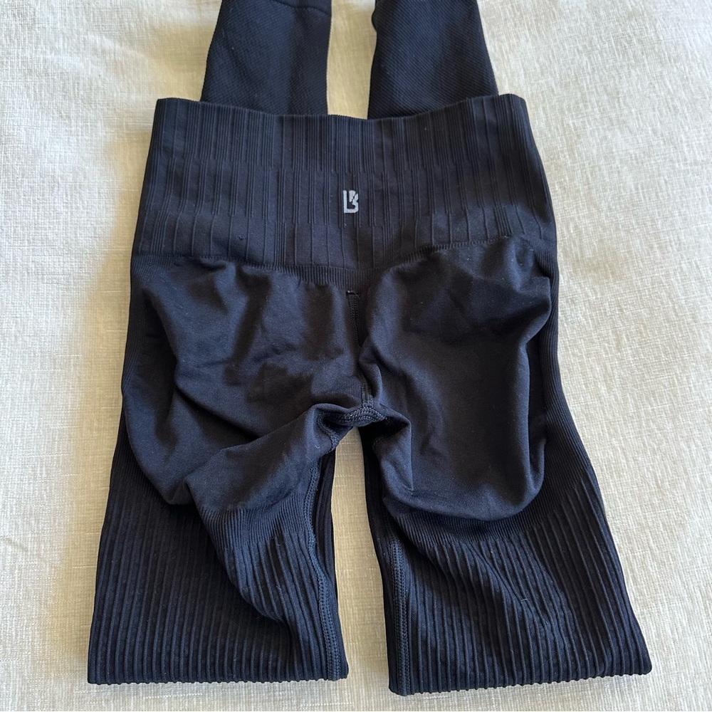 BuffBunny Black Ribbed Leggings